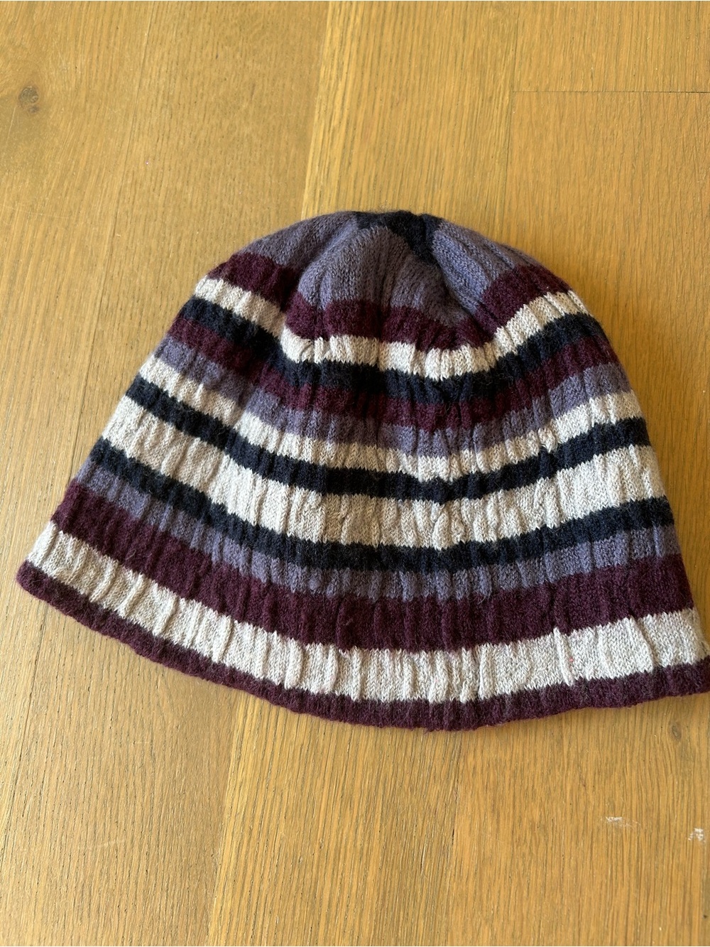 Smartwool Striped Chevron Merino Wool Knit Beanie Hat - Picture 4 of 10